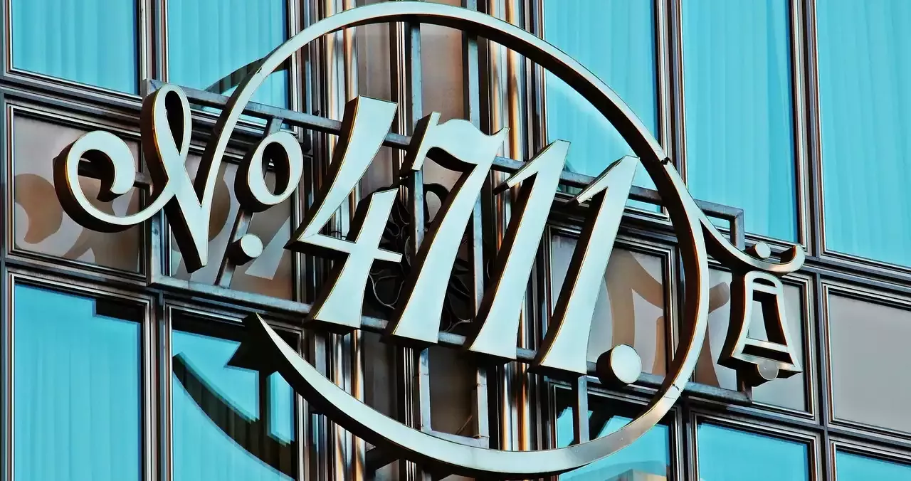 The Top Ten Women's Perfumes of All Time