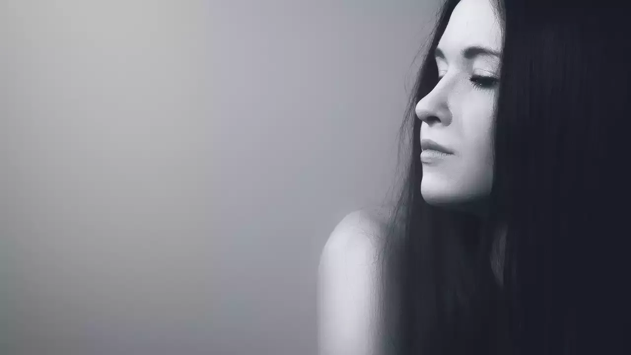 How Does Electrolysis Work to Remove Hair?