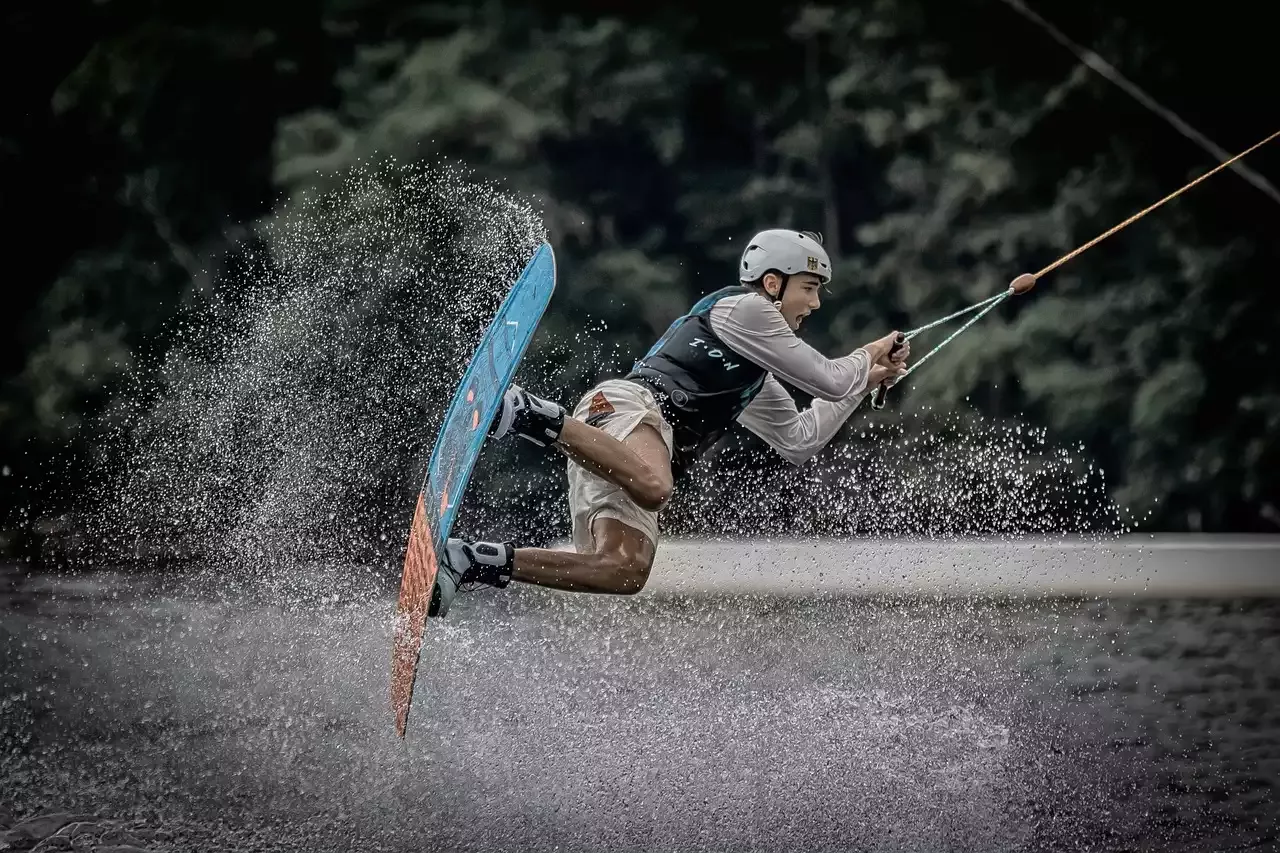 נסה לעשות סקי מים בשביל תחביב