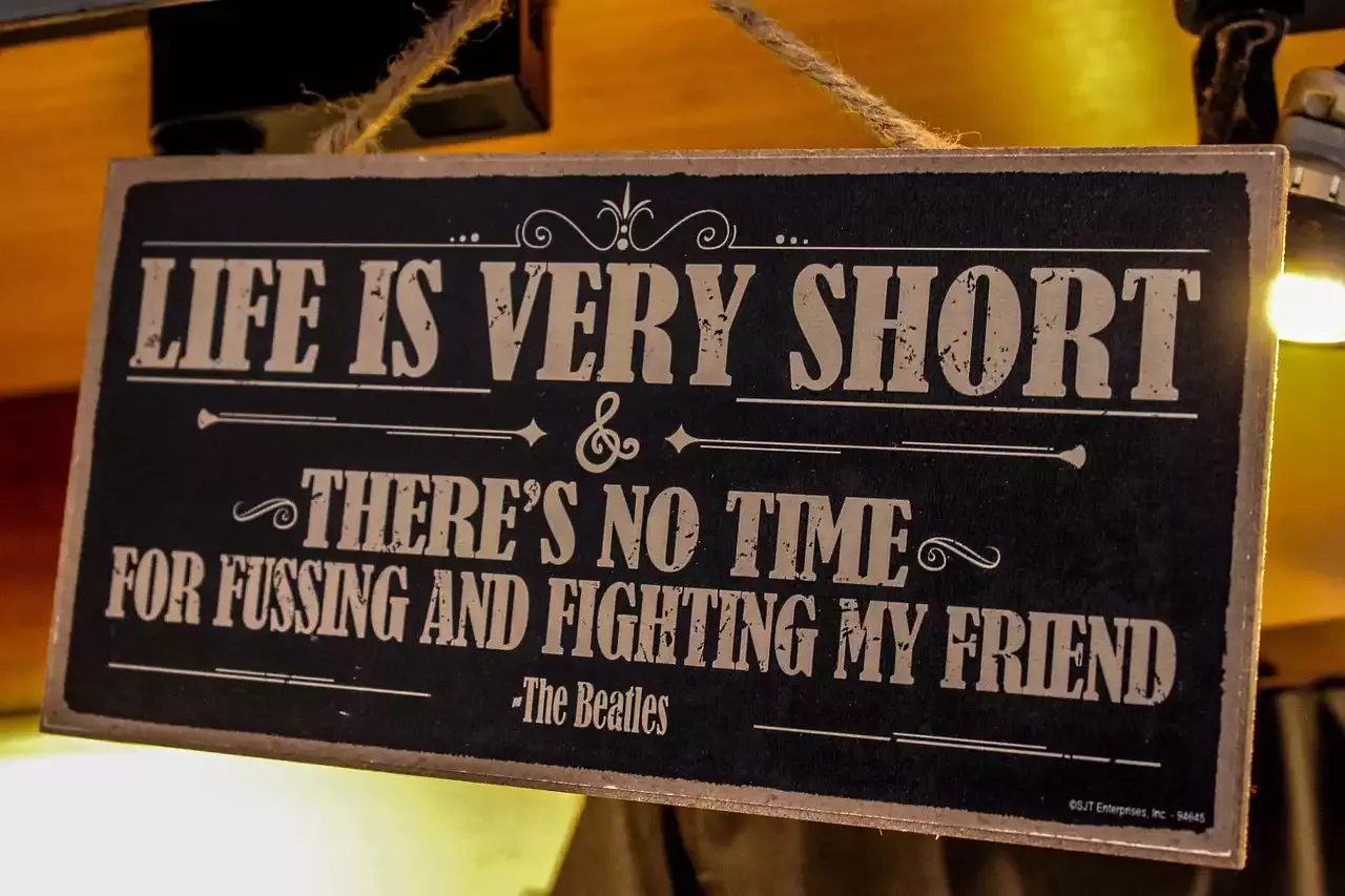 The Influence of Pop Music on 1960s Fashion