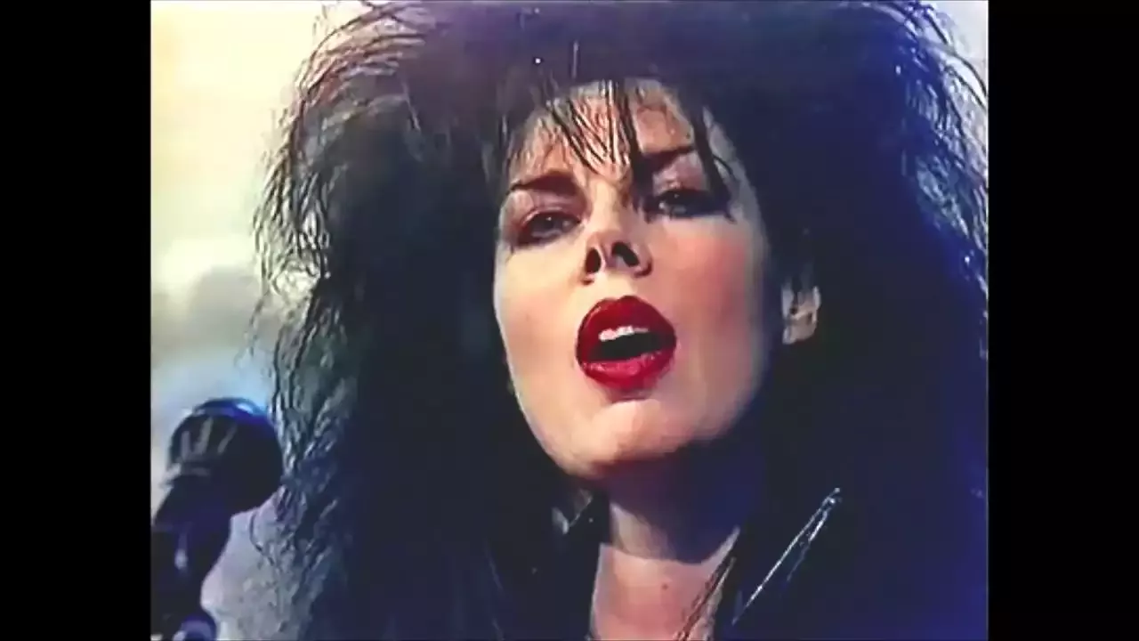 להתעדכן עם אייקוני הגל החדש של שנות ה-80