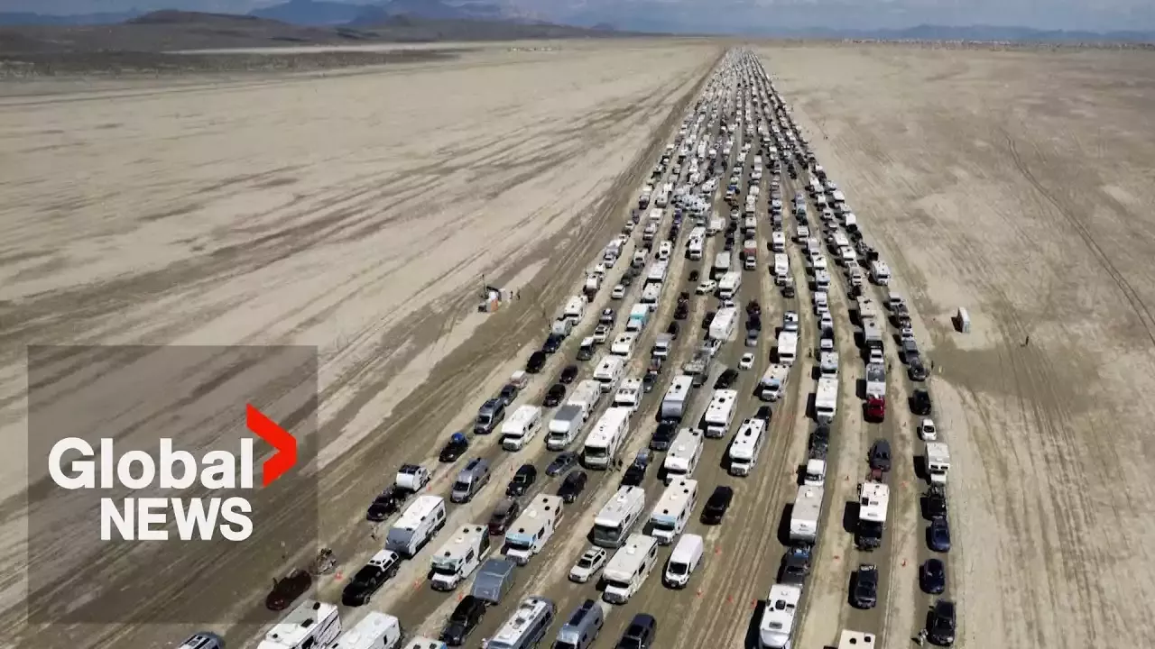 רגעים בלתי נשכחים של הרפתקה של ברנינג מן בבוץ