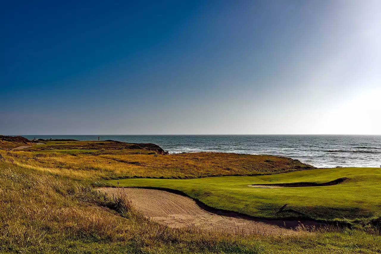 Golf at The Oakmont Country Club
