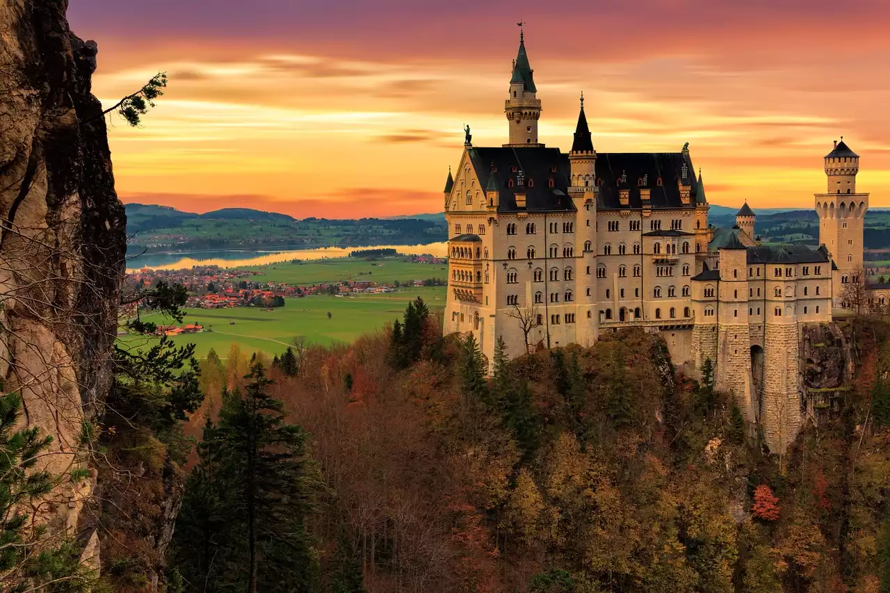The Ultimate Gift Guide: Unveiling the Top Travel Gifts of 2024 for Men, Women, and Couples!