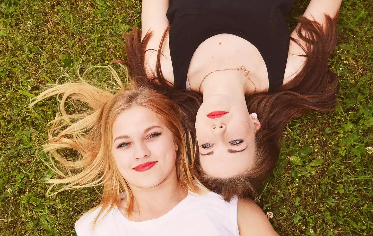 Unique and Meaningful Gifts to Surprise Your Best Friend on her 21st Birthday