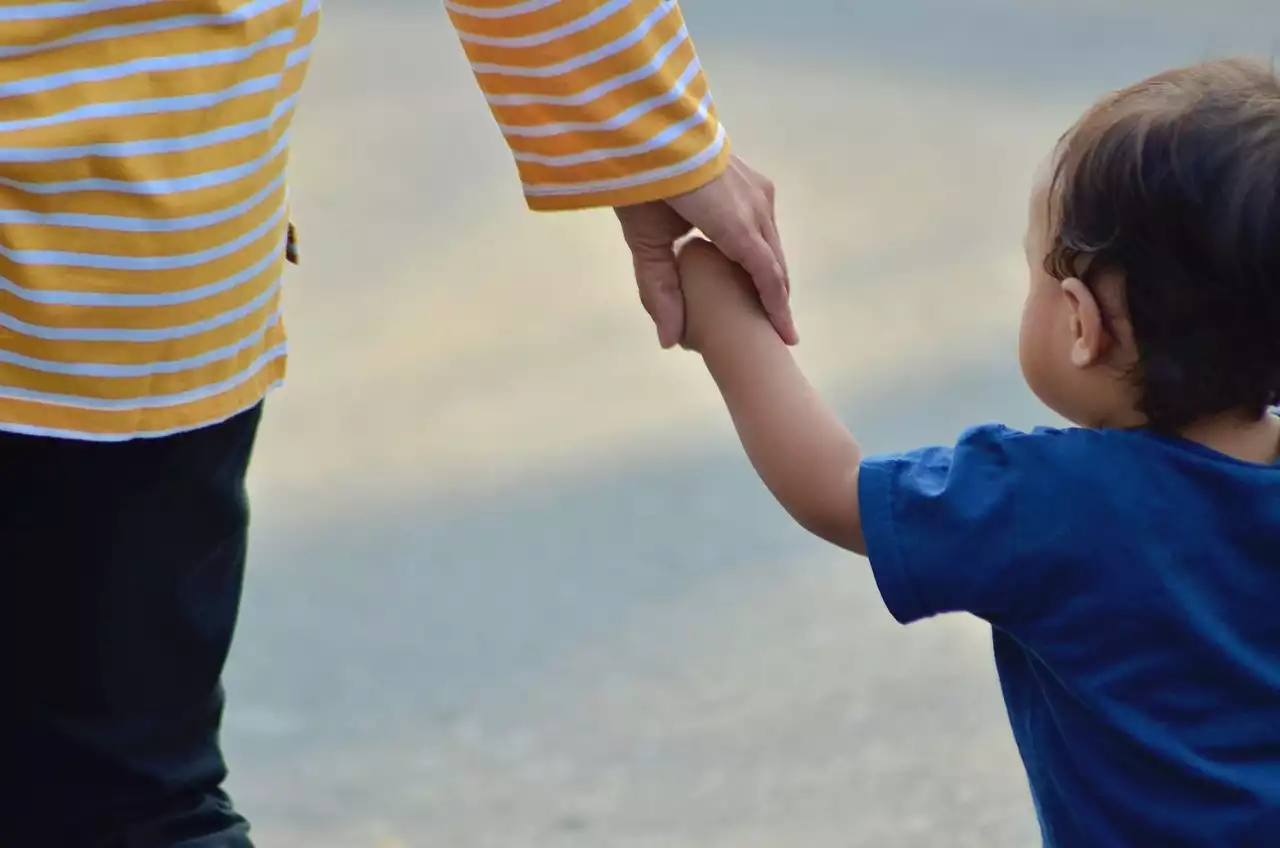 10 Thoughtful Gift Ideas to Make Your Mom Smile on Mother's Day