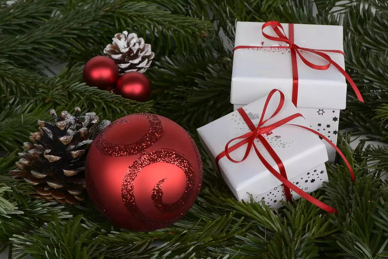 What is the Five Gift Rule for Christmas?