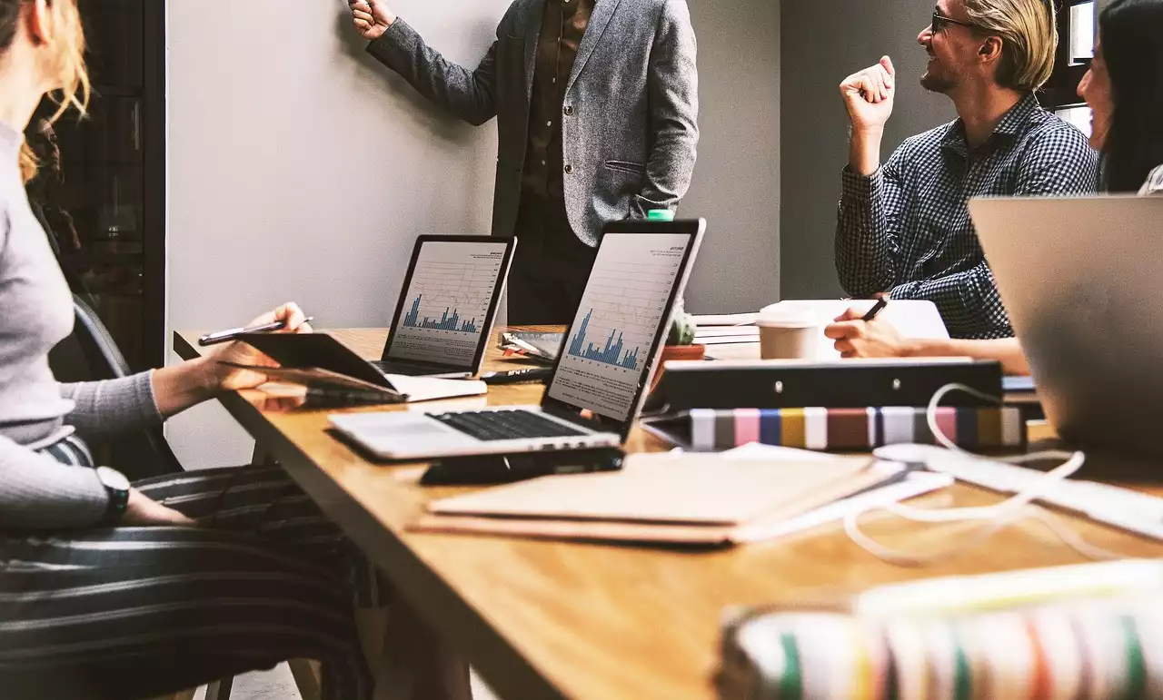 Popular industries for part-time remote work