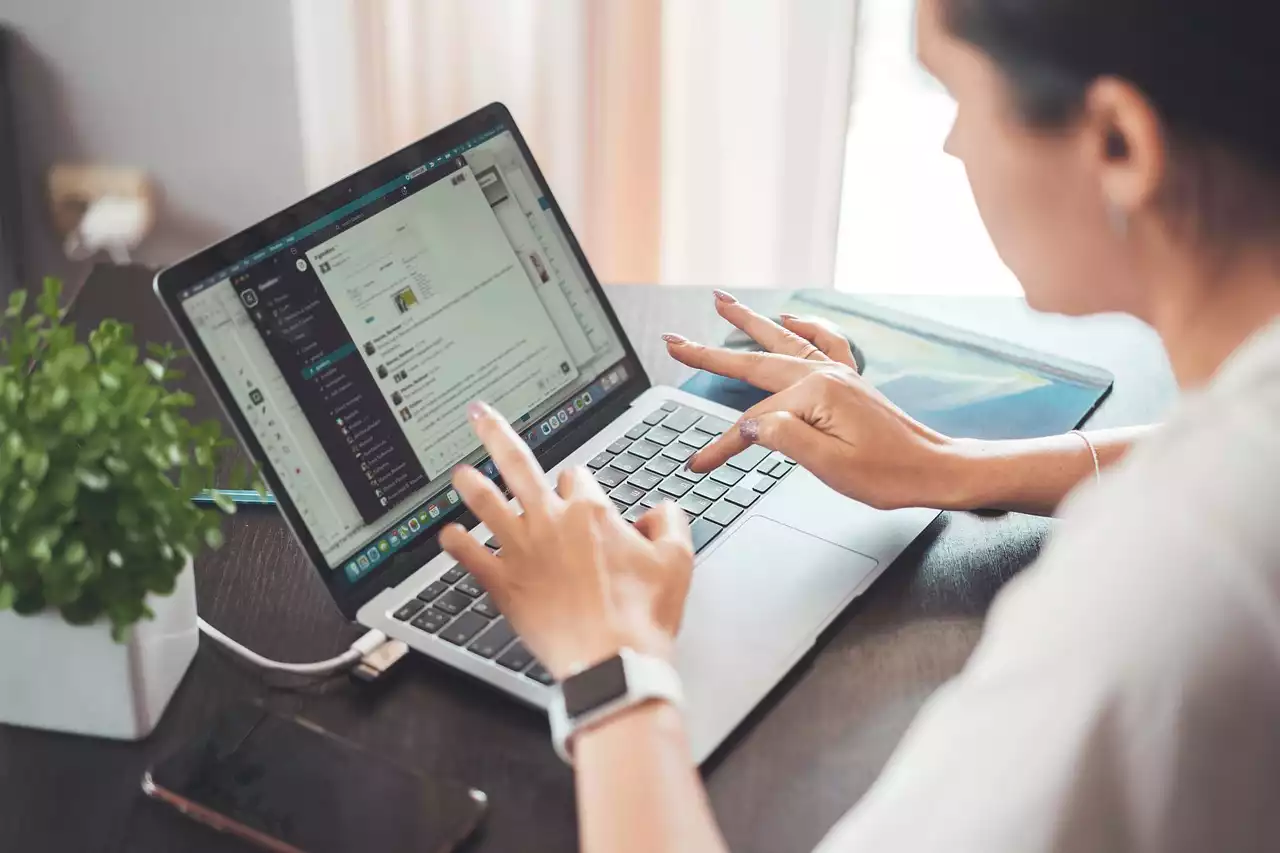 The Best Home Office Layouts for Productivity